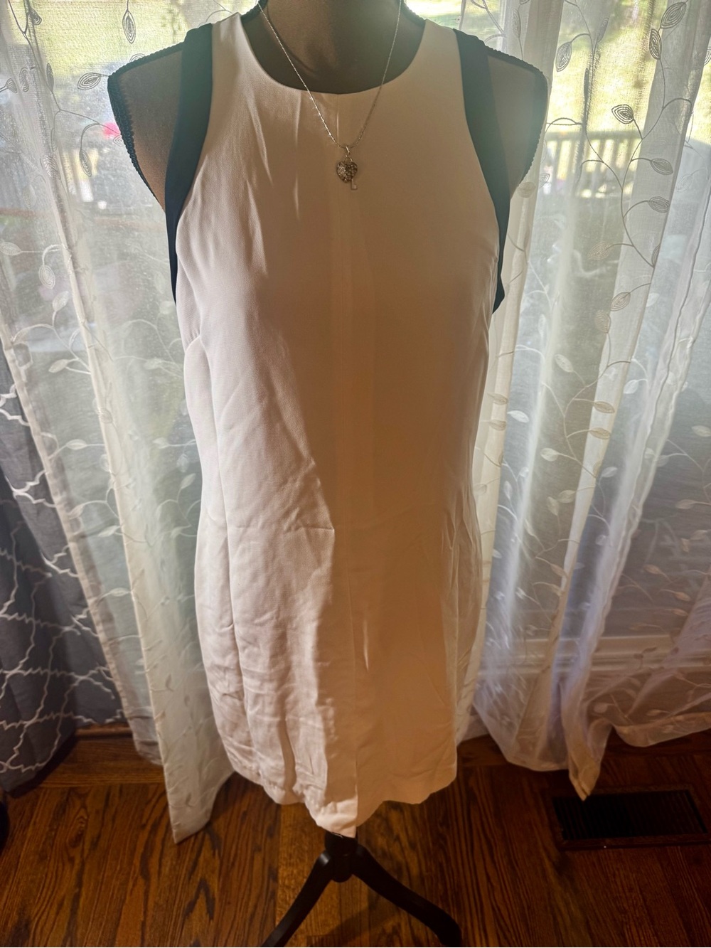 Banana Republic White Sleeveless Shift Chemise